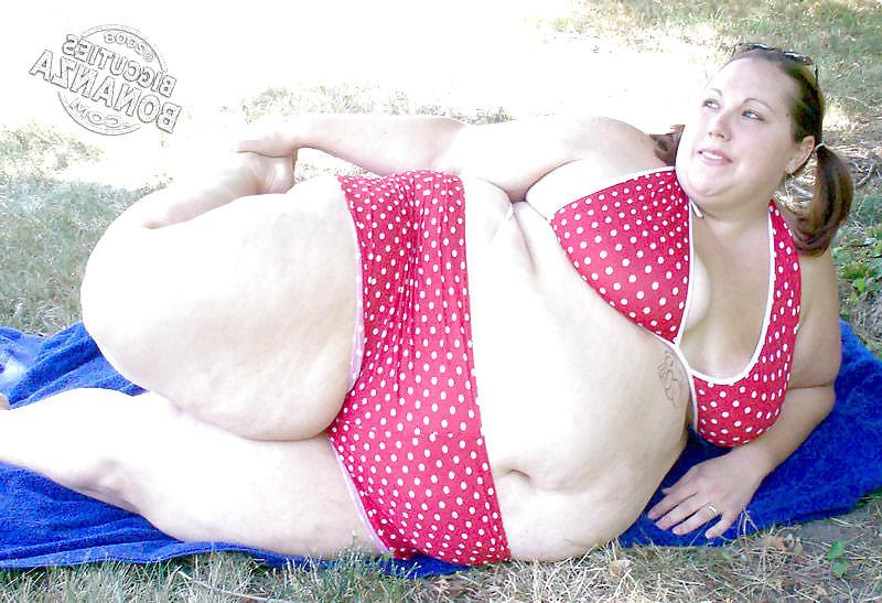 25P More bbw & chubby women