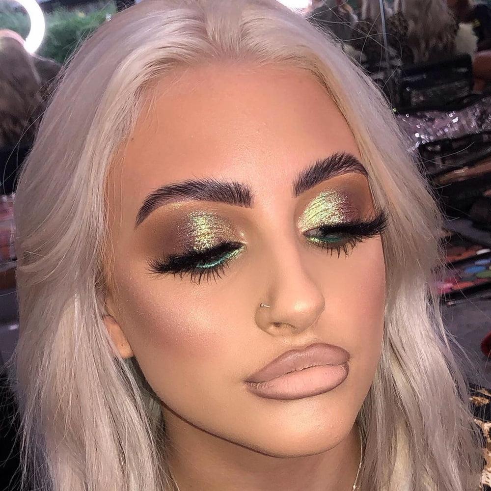 25P Makeup fetish 71