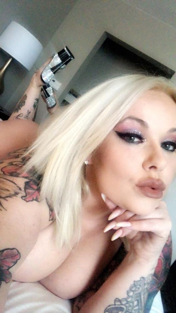 25P Makeup fetish 71