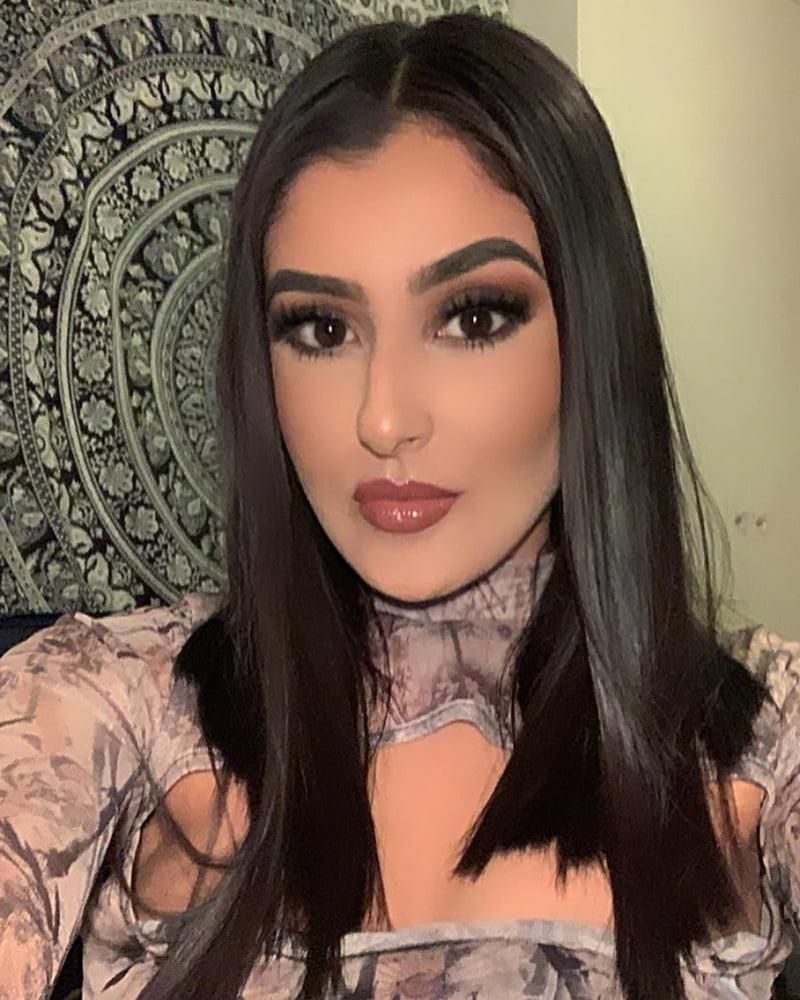 25P Makeup fetish 71