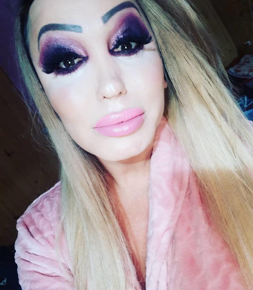 25P Makeup fetish 70