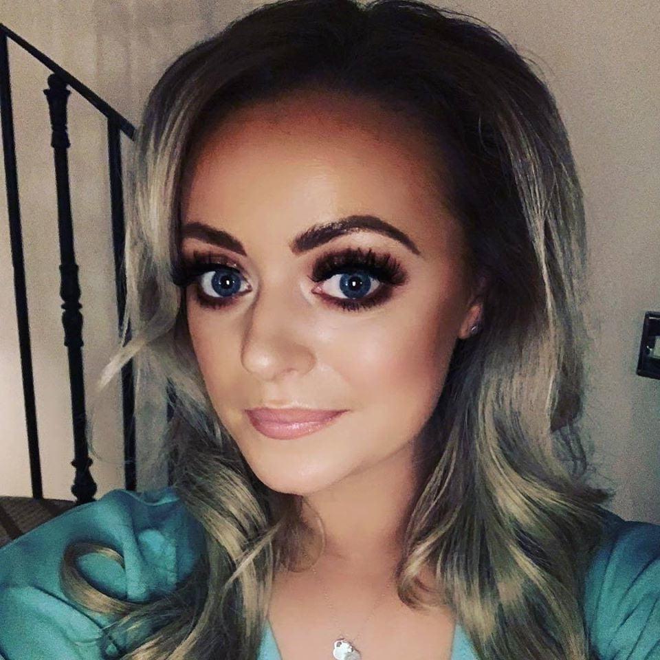 25P Makeup fetish 70