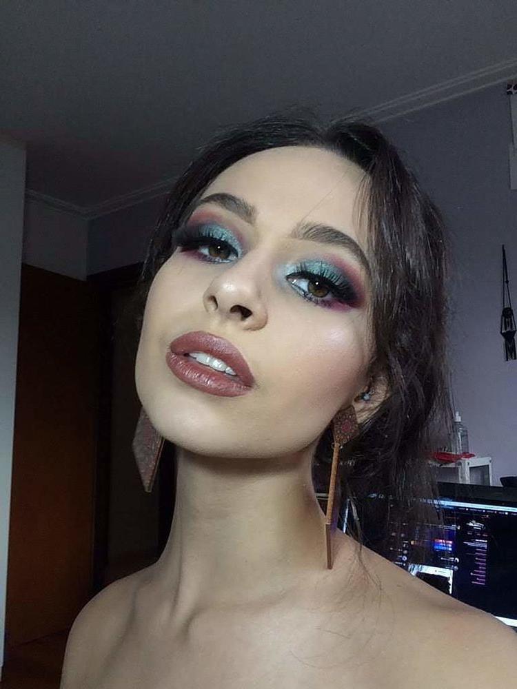 25P Makeup fetish 70