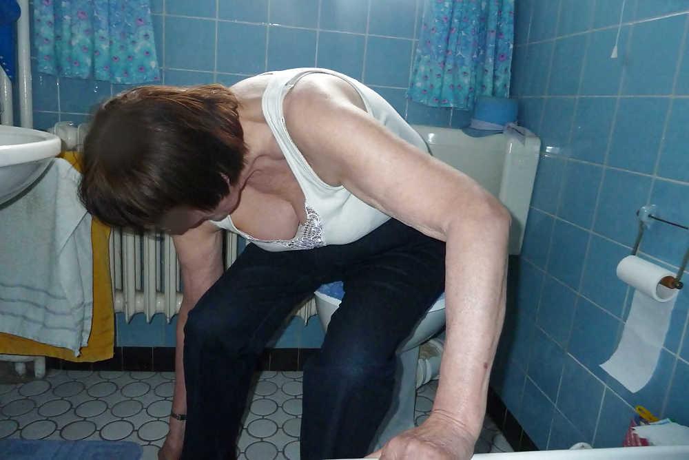 6P My Shy Wife- Hot Kitchen
