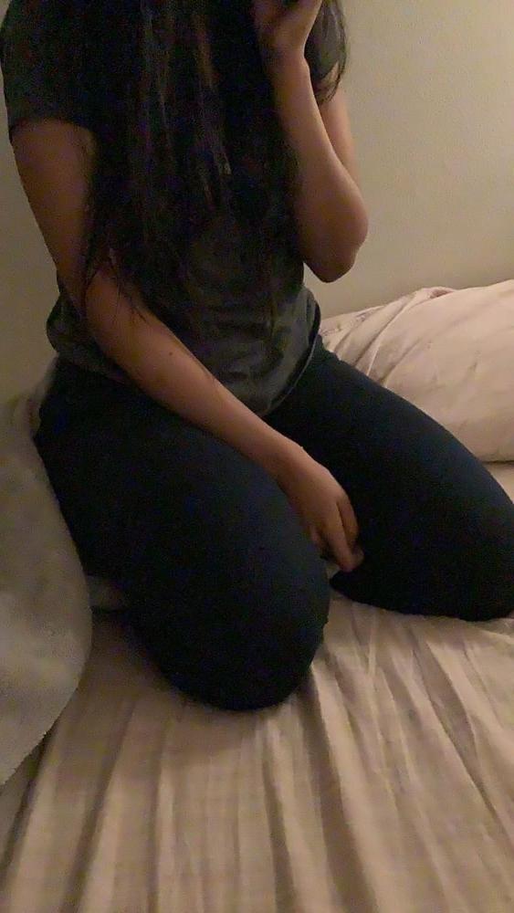 7P Kriti 25 Spreading Her Gorgeous Pussy Showing Her 32B Tits