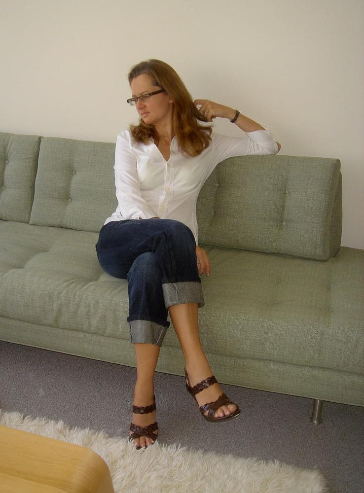 25P Classy MILF