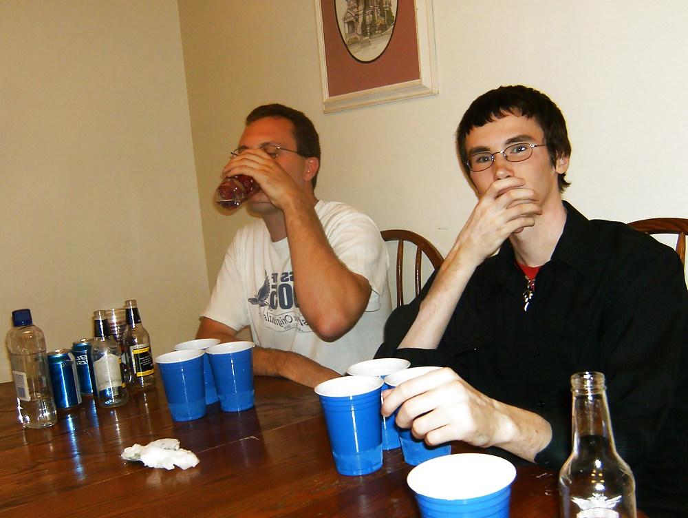 25P Nerdy College Teen. Candid.
