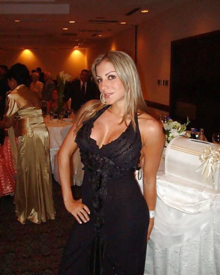 12P VENEZUELAN HOTTIE THAT MAKES MY WIFE ORGASM!