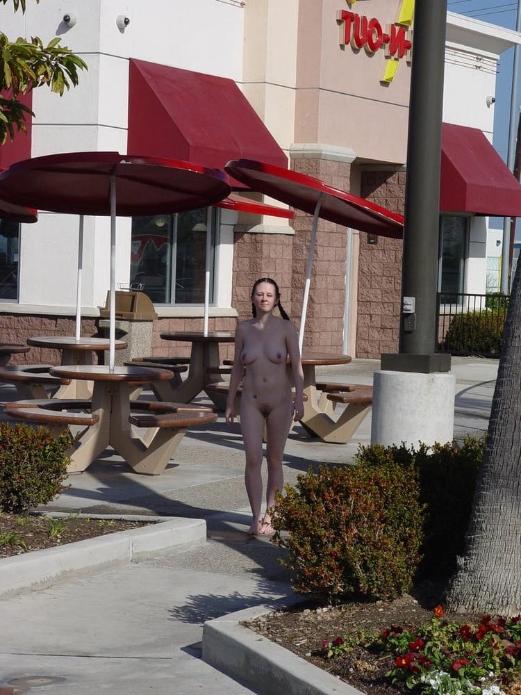 25P Nude in Public 06