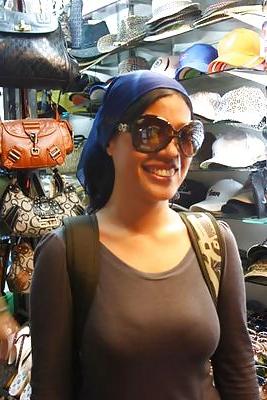 25P Hijab Asian Indo Girls III