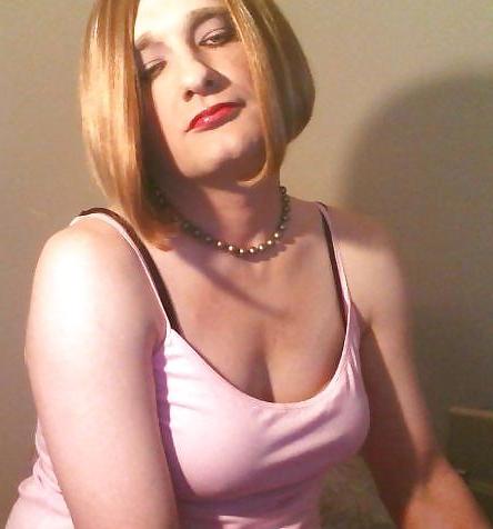 25P Darlene tranny smoke slut