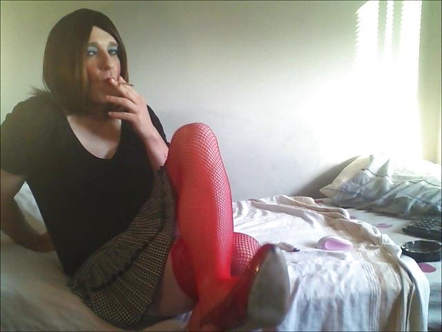 25P Darlene tranny smoke slut