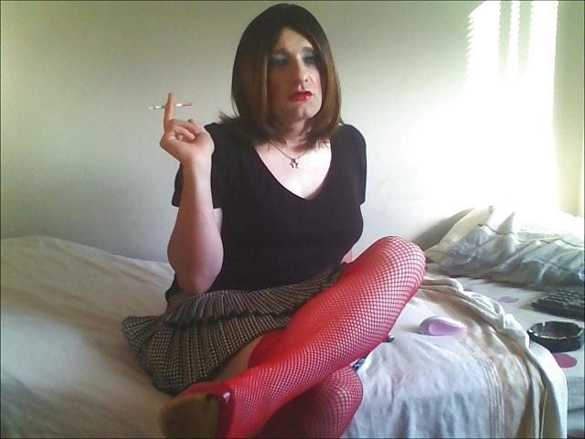 25P Darlene tranny smoke slut