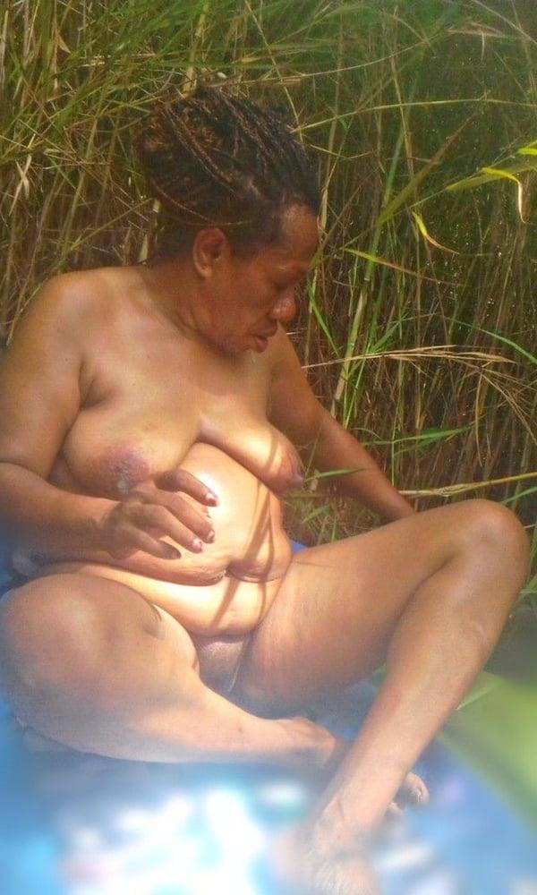 6P Png 2k20 grandma exposed