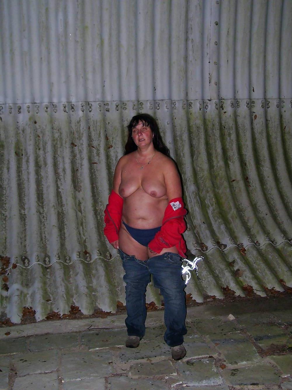 23P Bbw-corinna outdoor fun