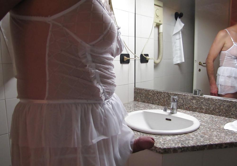 24P Panties et cock in the shower