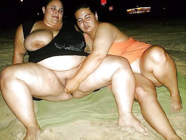 20P REAL BBW Lesbian Couple On The Beach