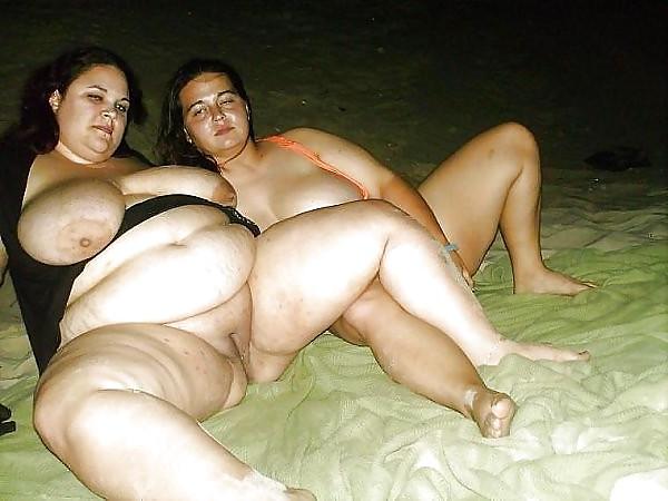 20P REAL BBW Lesbian Couple On The Beach