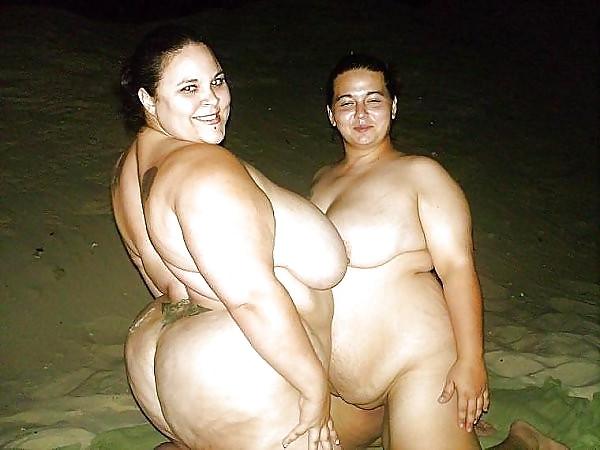 20P REAL BBW Lesbian Couple On The Beach
