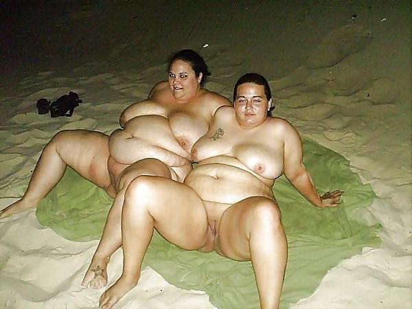 20P REAL BBW Lesbian Couple On The Beach