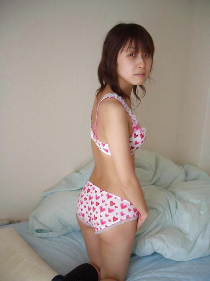 25P ...MORE FROM THE SHAVED ASIAN