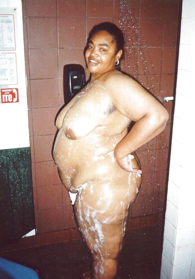 12P Ebony BBW Karin