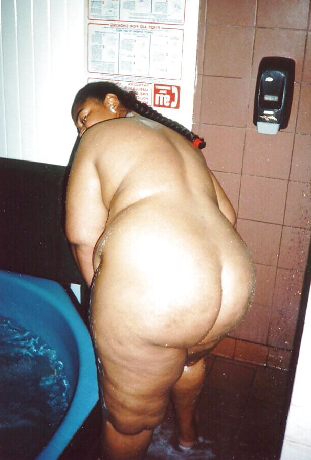 12P Ebony BBW Karin