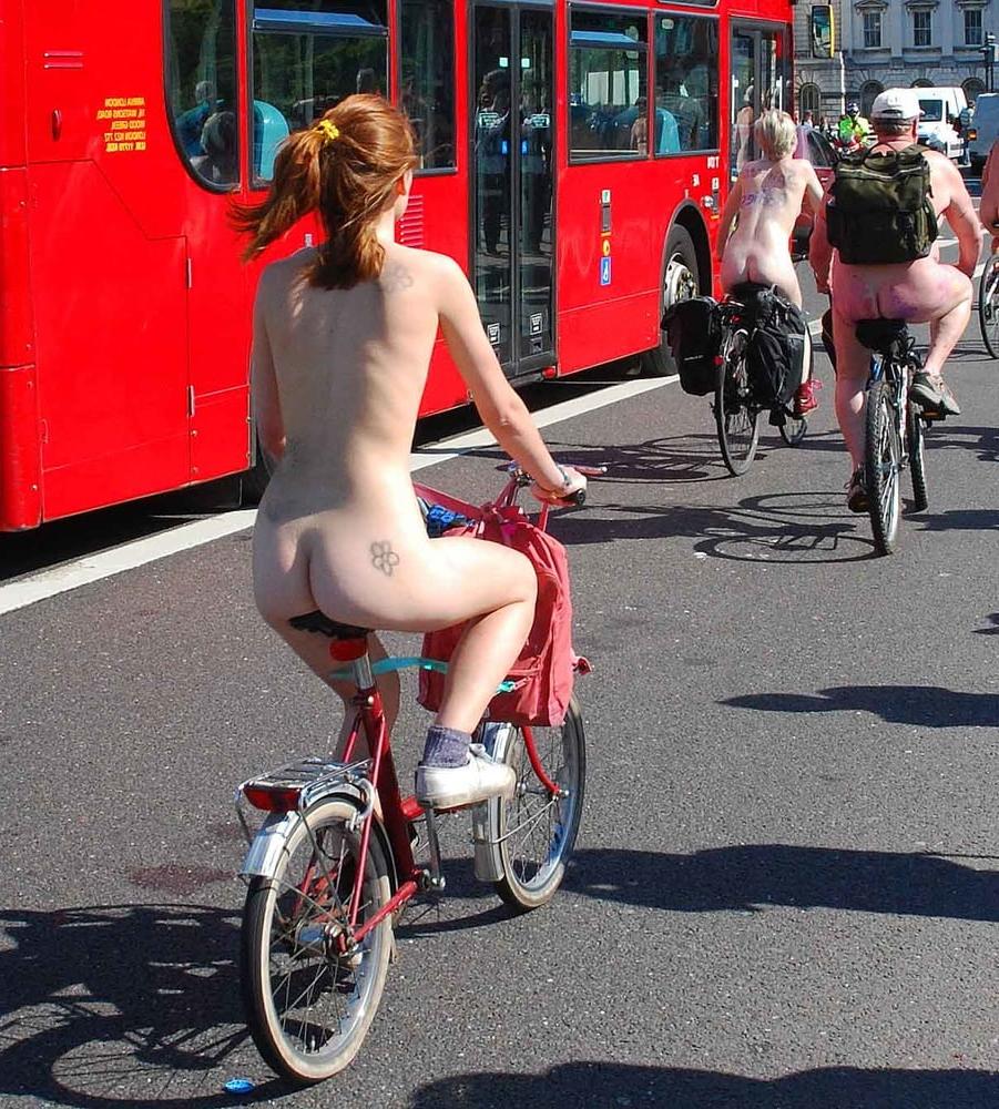 25P Red Hair Flower Girl London 2013 wnbr world naked bike ride