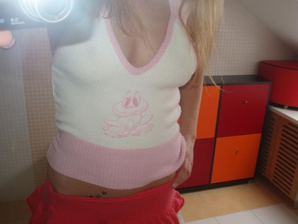 25P Naughty Girlfriends 09