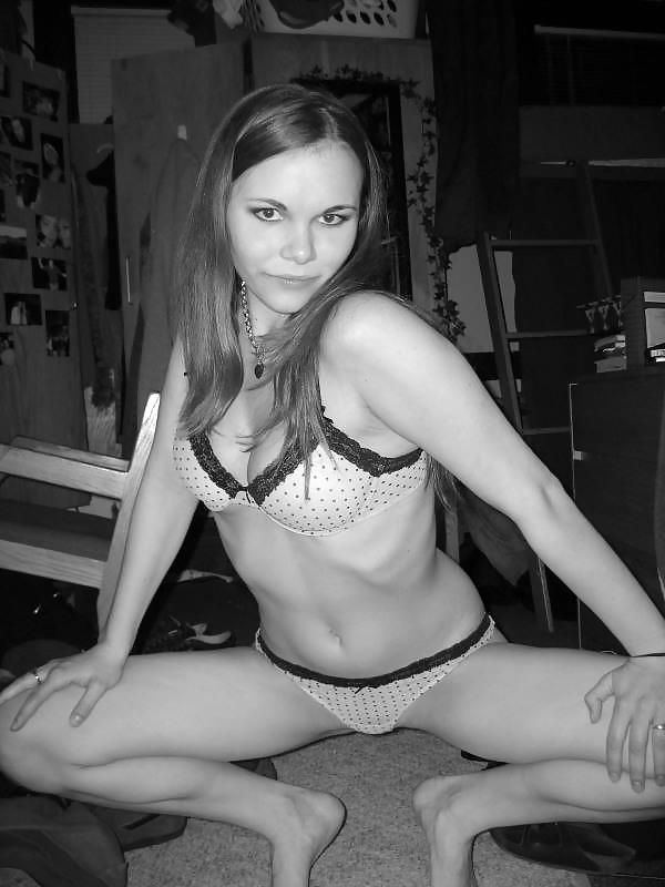 22P Skinny With Great Cleavage