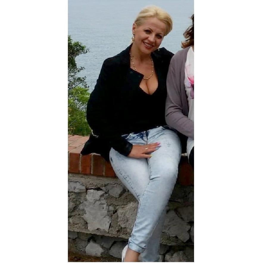 25P ROU ROMANIAN MILFS 59 A ROMANIAN CLASSY MOM PUSSY