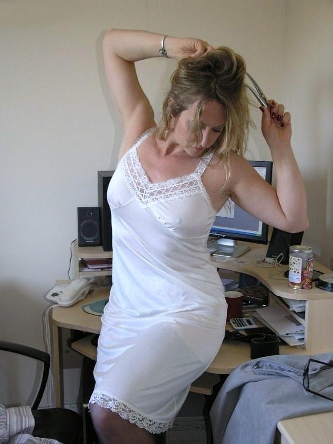 25P Satin slips and Petticoat 2