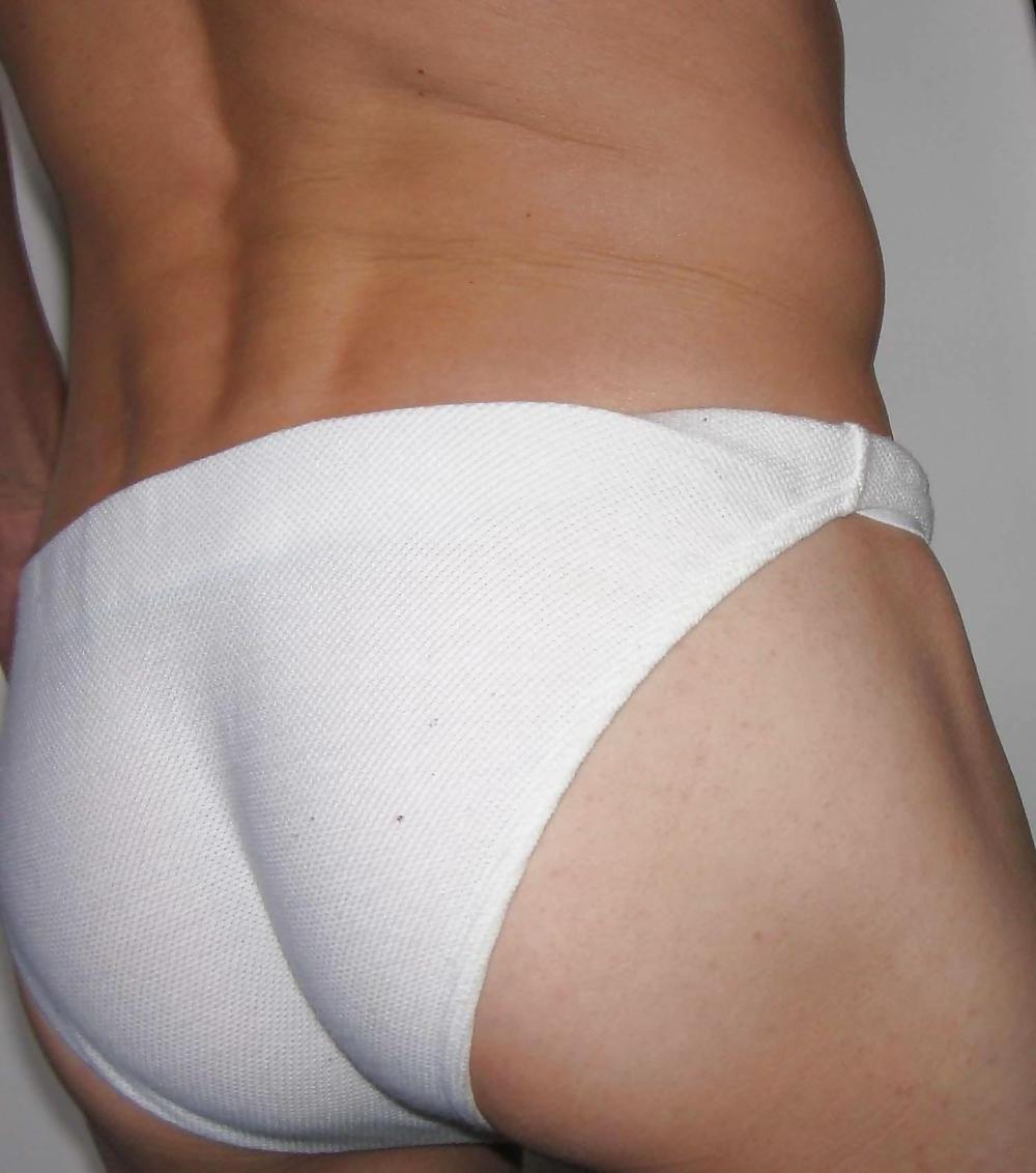21P Manley in underwear