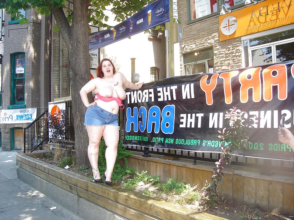 20P Naked outdoor 2 (bbw special)