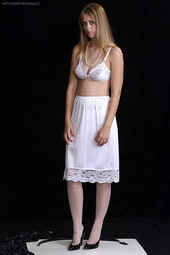 25P Satin slips and Petticoat 3