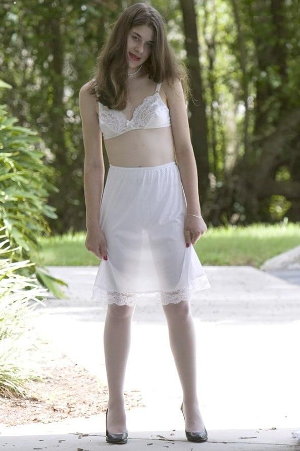 25P Satin slips and Petticoat 3