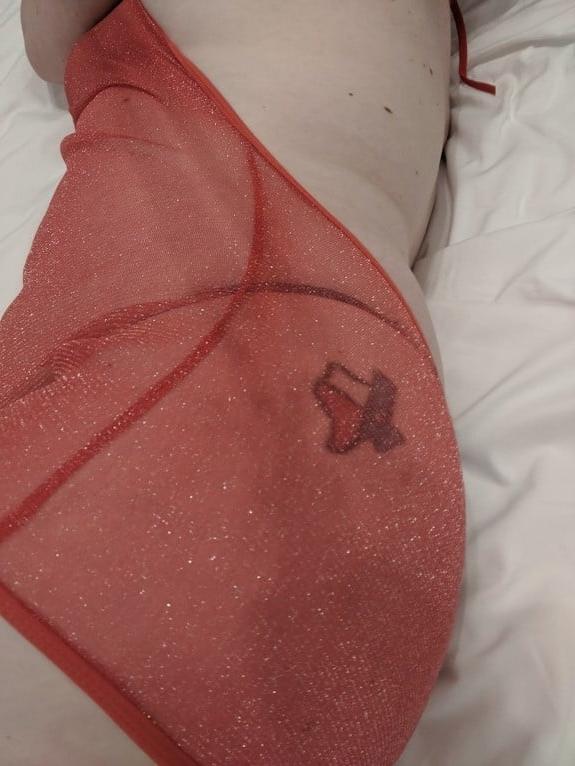 12P 1st PUSSY PICS, Red Dress, Red Lips, Thick Hips