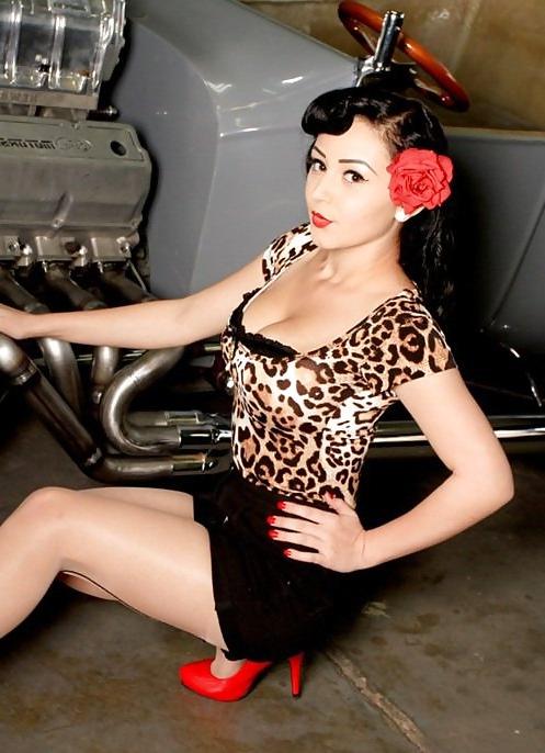 25P Hot Rod hotties  (Modern retro)