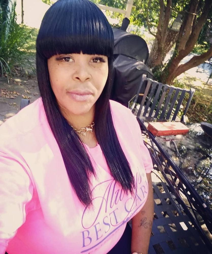 25P Black Grandma wants love 2020