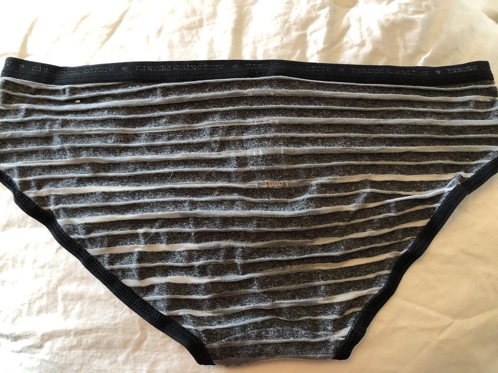 25P Julia's Underwear