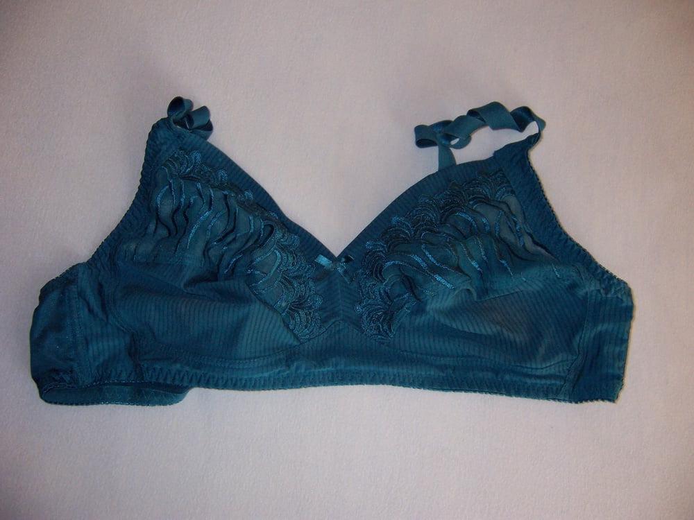 22P Kim's new underwear