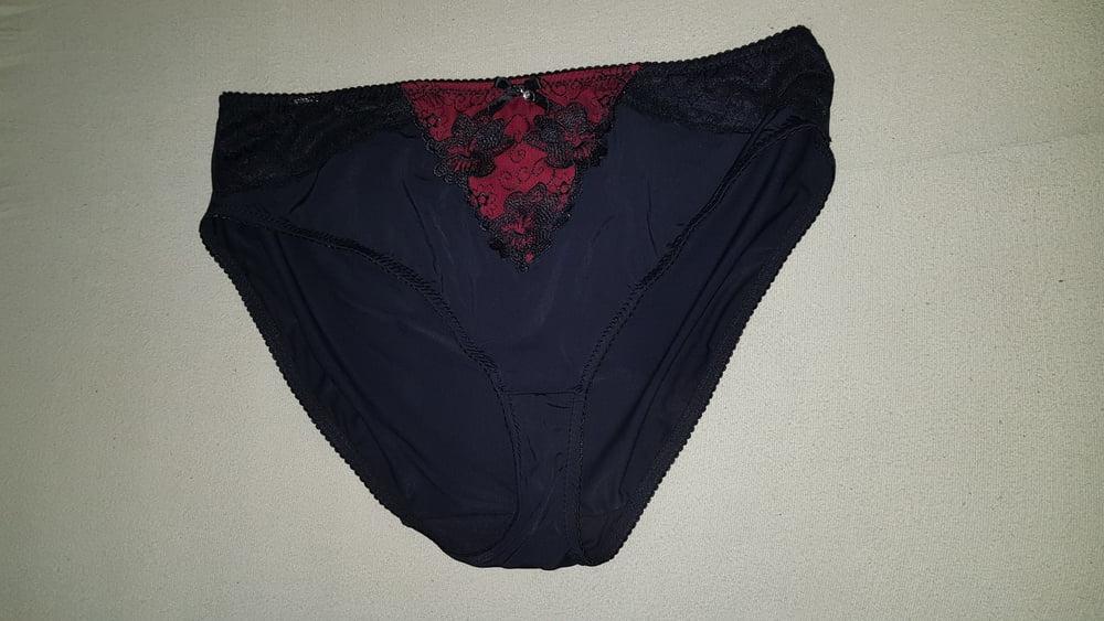 22P Kim's new underwear
