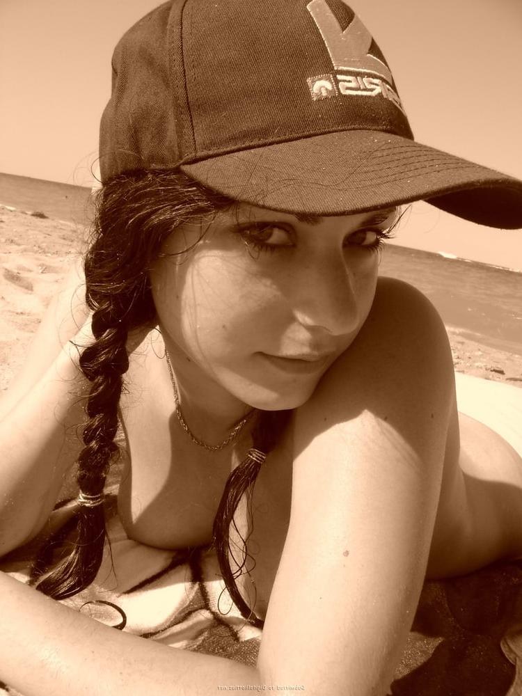 25P Naughty Girlfriends 11