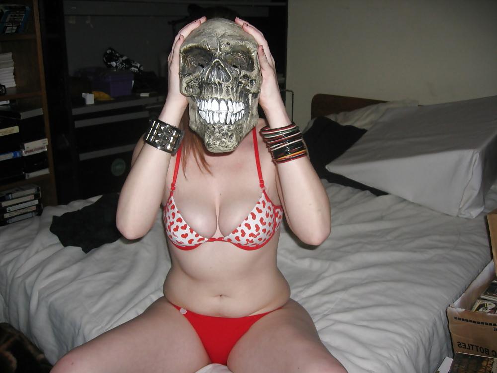 15P Weird Girl with a skull! 