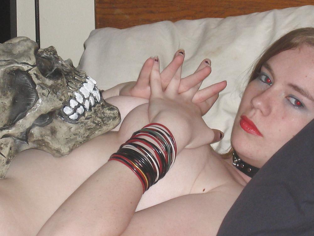 15P Weird Girl with a skull! 