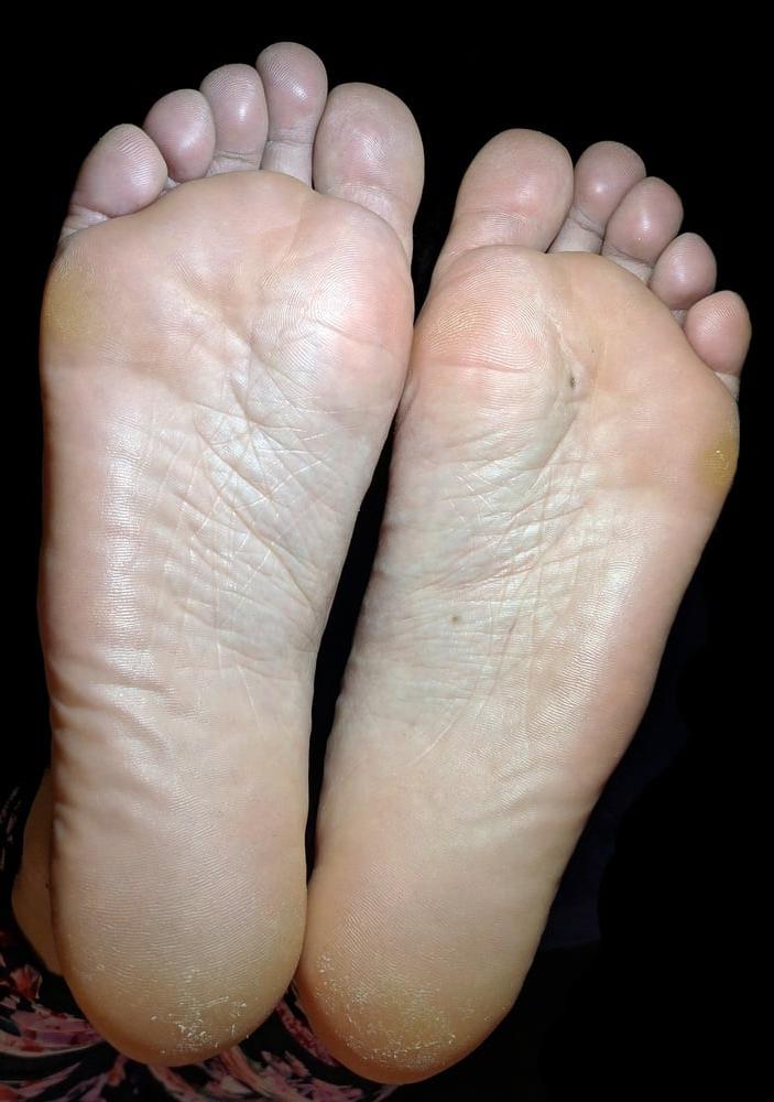 17P Friend's gorgeous soles