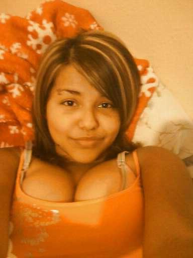 25P Teen Cleavage Mix