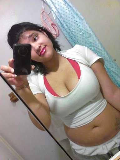 25P Teen Cleavage Mix