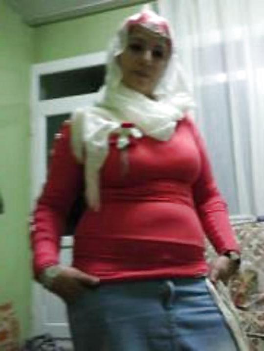 8P Busty arab turkish girls