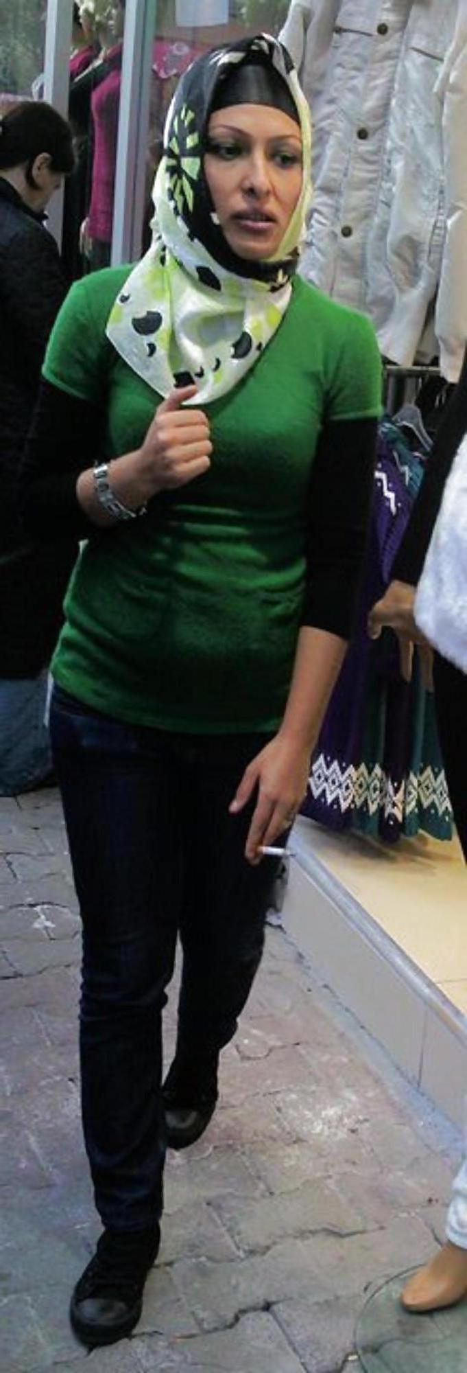 8P Busty arab turkish girls
